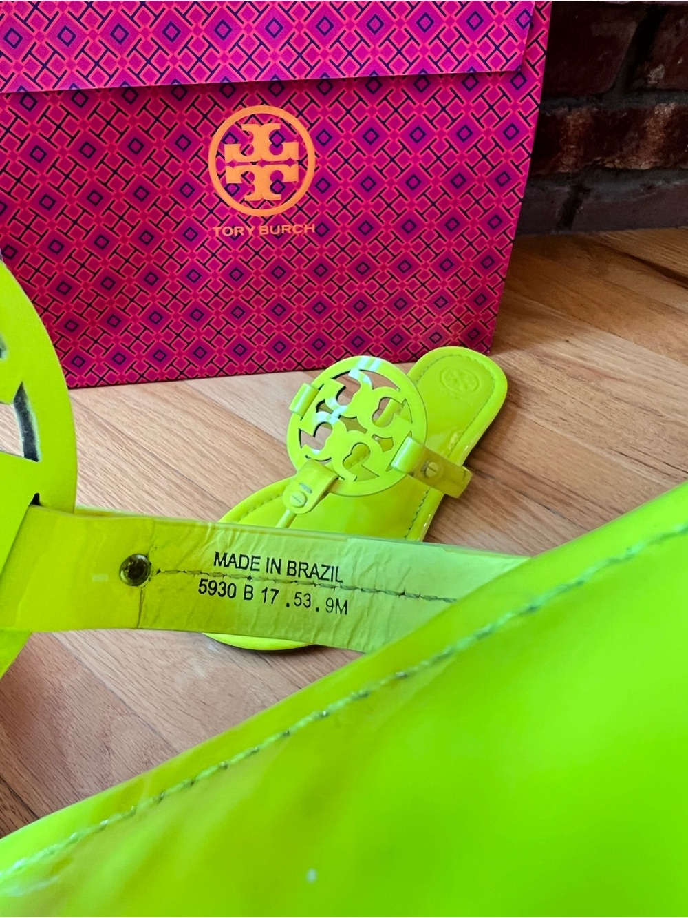 Tory Burch Neon Fluorescent Yellow Patent Leather Miller Sandals - Picture 9 of 13